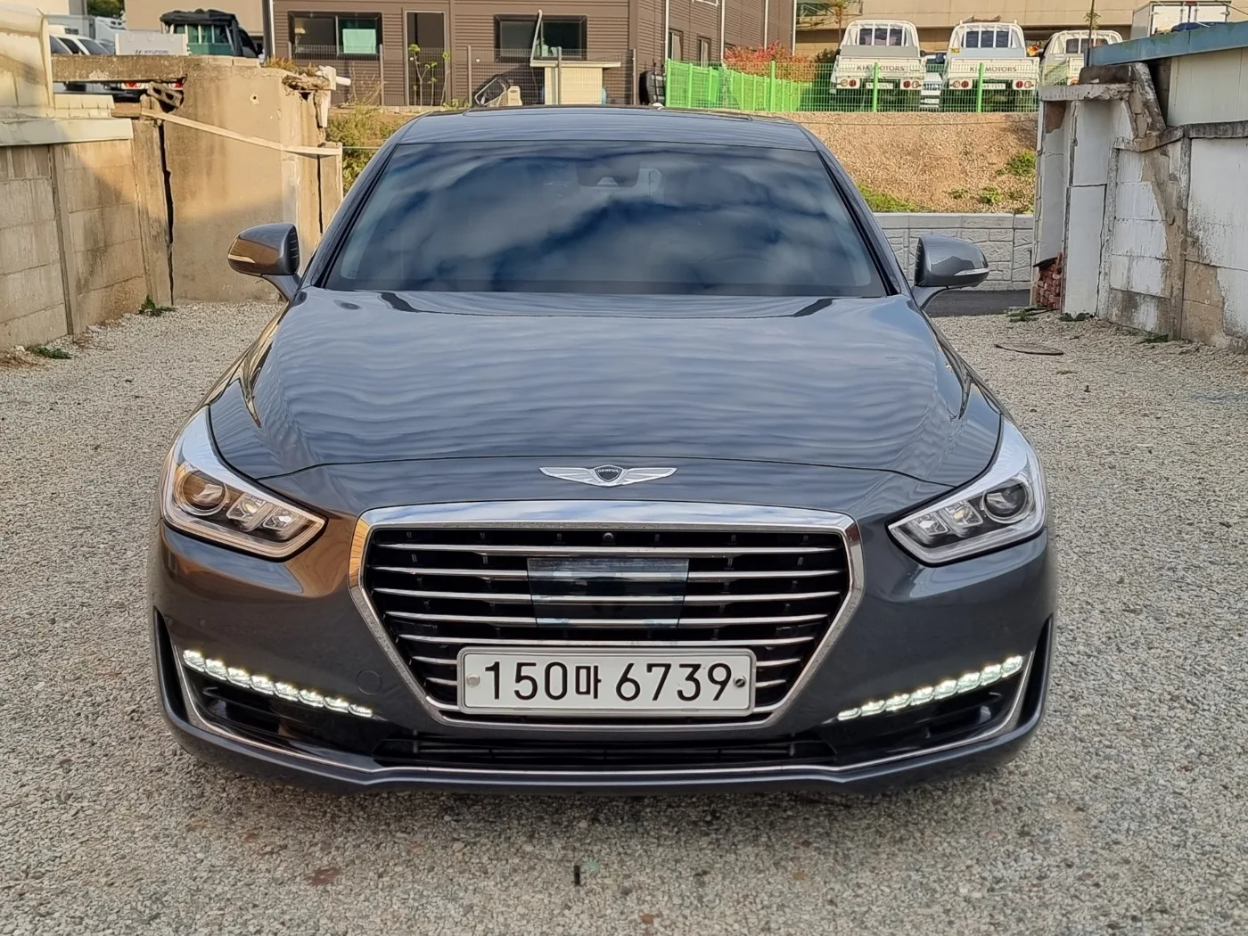 2016 Genesis EQ900