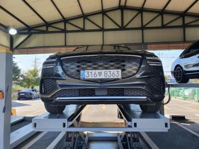 2025 Genesis GV70