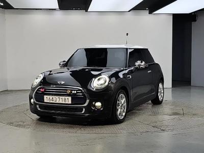 2016 MINI Cooper
