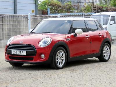2018 MINI Cooper