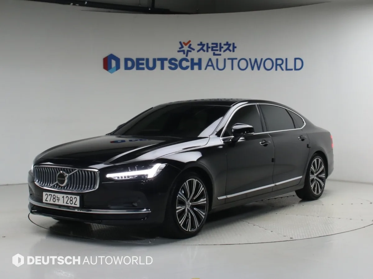 2021 Volvo S90
