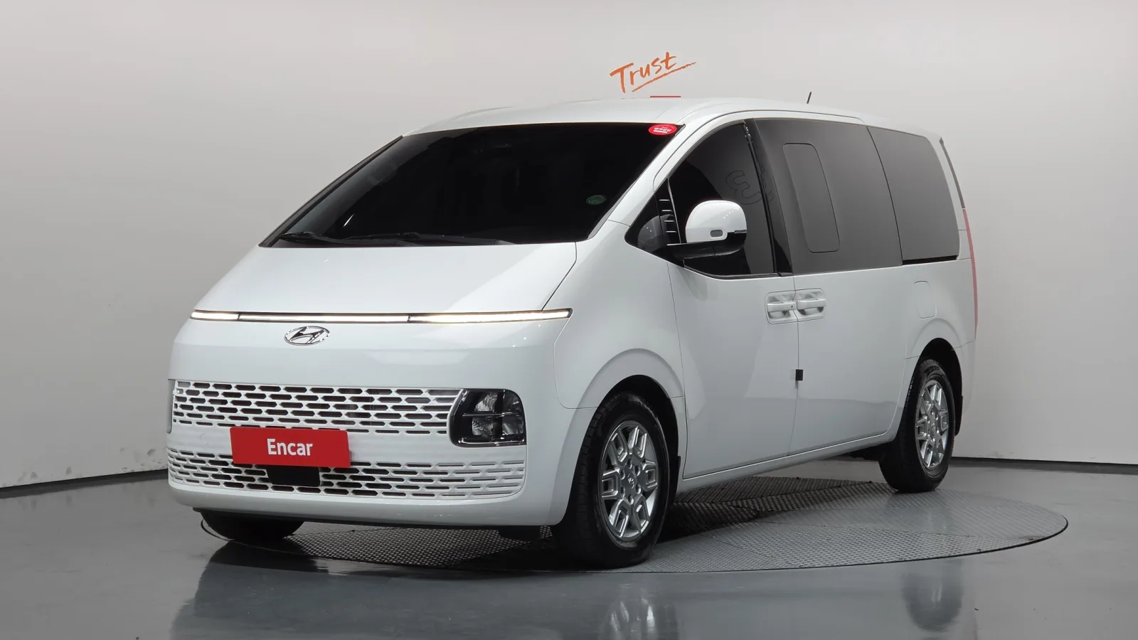 2023 Hyundai Staria