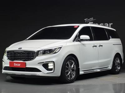 2020 Kia Carnival