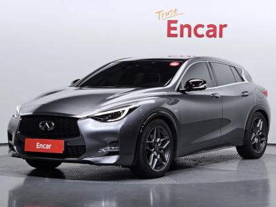 2017 Infiniti Q30