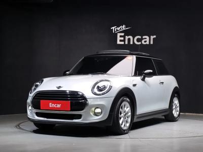 2019 MINI Cooper