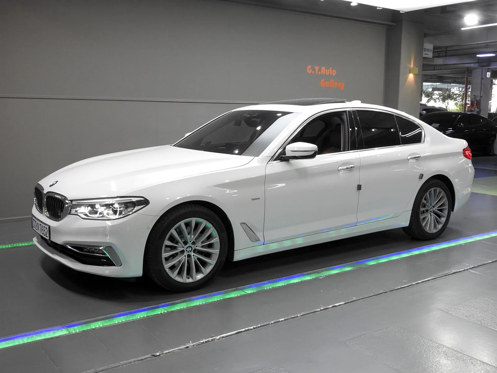 2018 BMW 5-Series