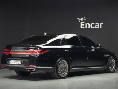 2021 Genesis G90