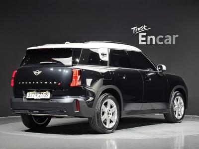 2025 MINI Countryman