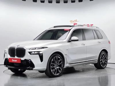 2025 BMW X7