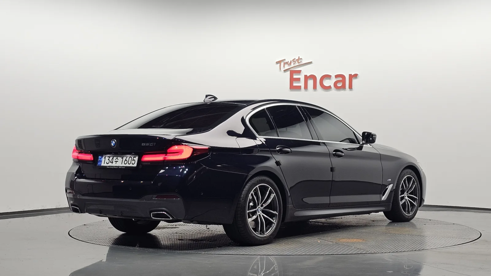 2023 BMW 5-Series
