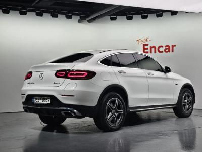 2021 Mercedes-Benz GLC-Class