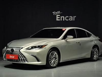 2026 Lexus ES