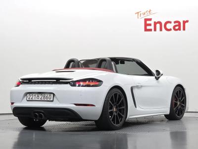 2017 Porsche 718