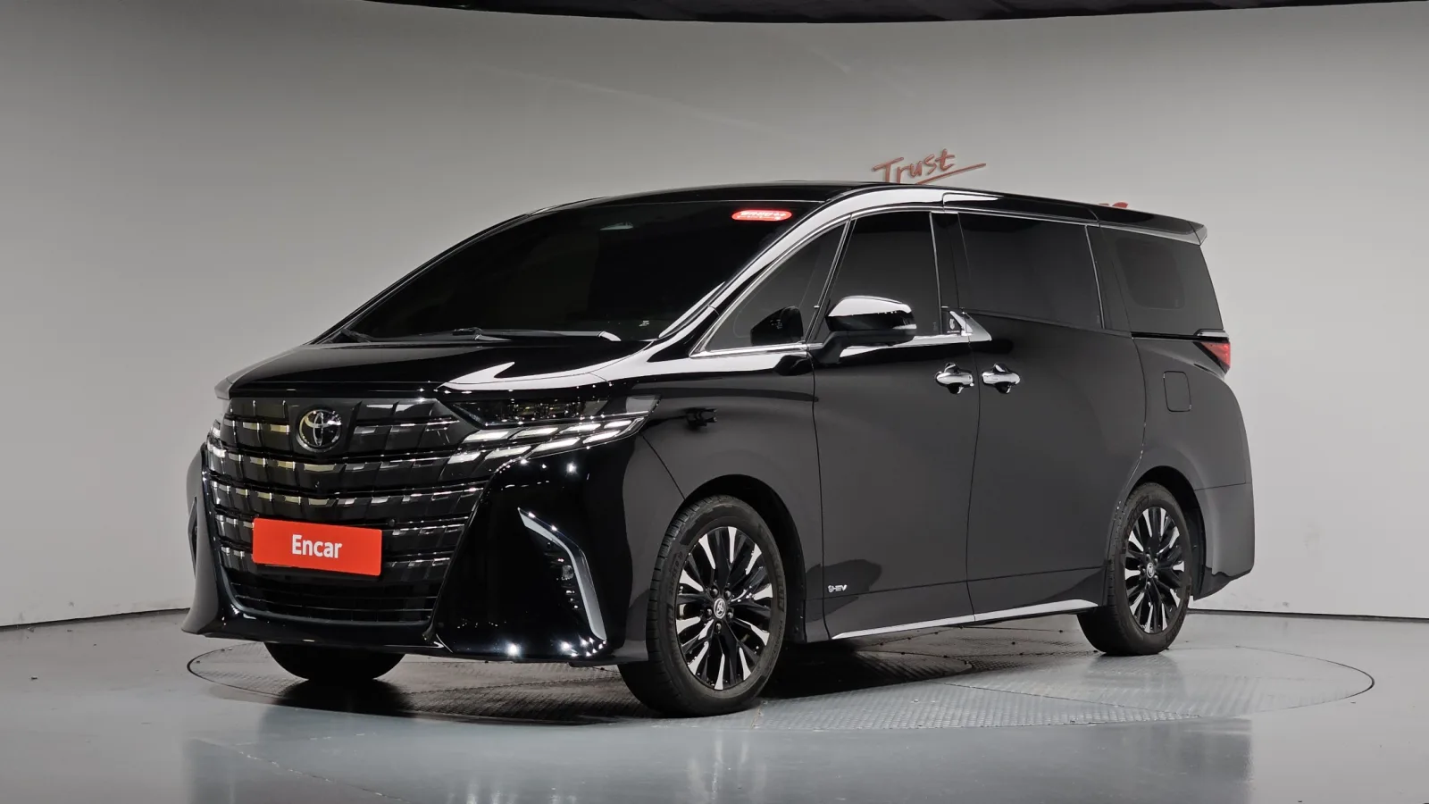 2025 Toyota Alphard