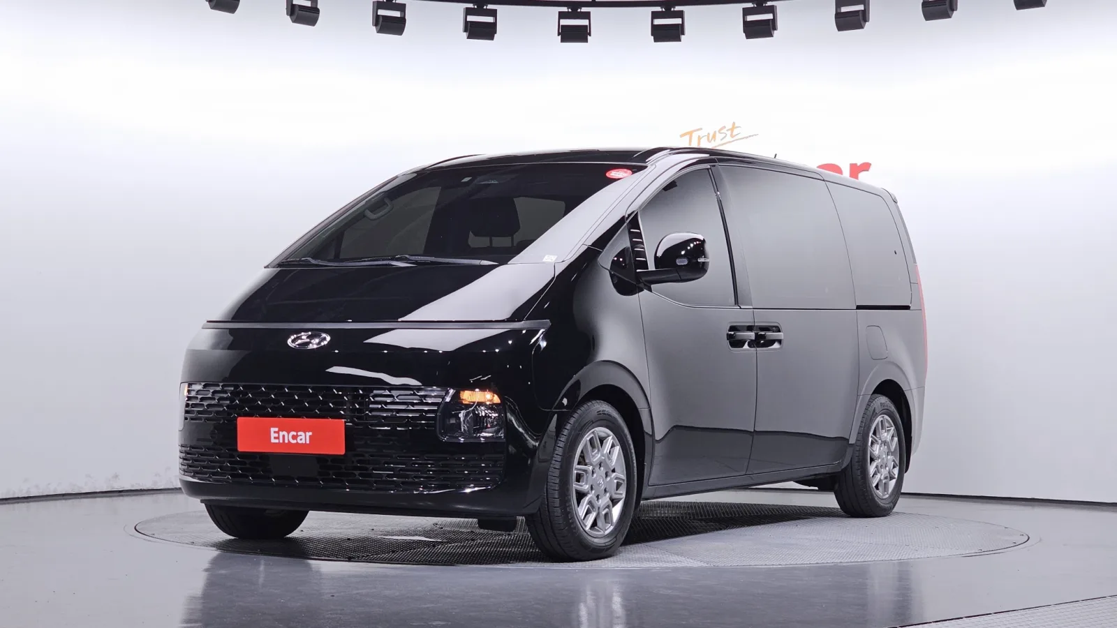 2022 Hyundai Staria