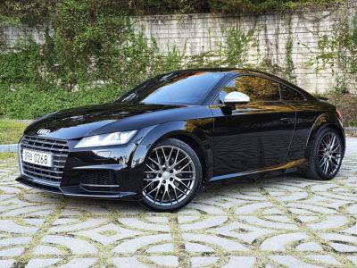 2016 Audi TTS