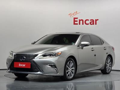 2016 Lexus ES