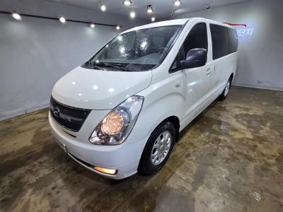 2012 Hyundai Starex