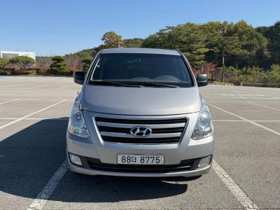 2016 Hyundai Starex
