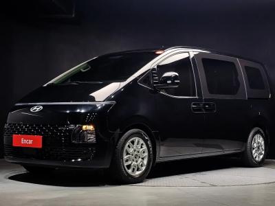 2025 Hyundai Staria