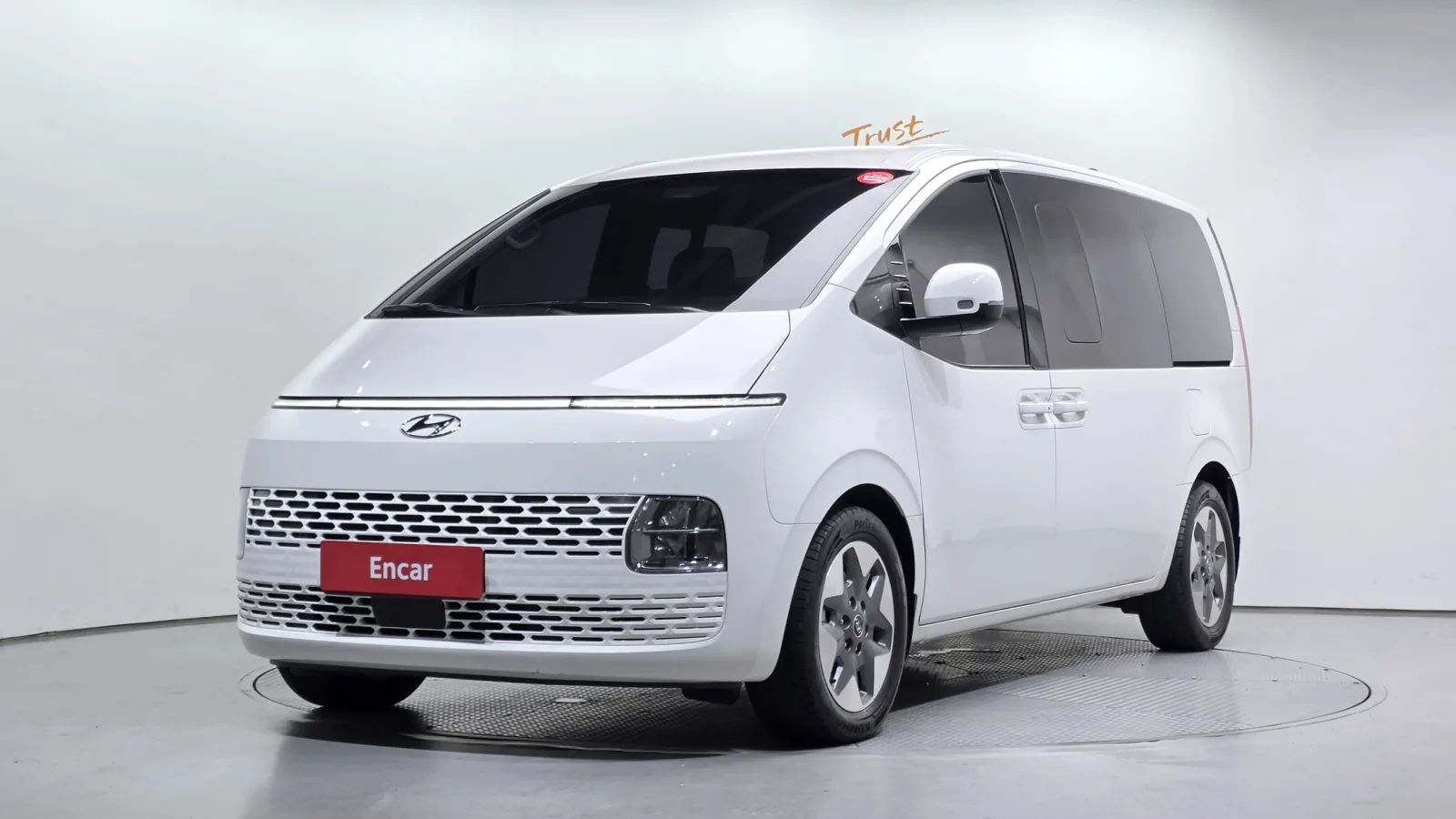 2022 Hyundai Staria