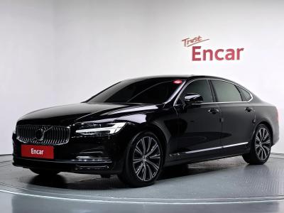 2021 Volvo S90