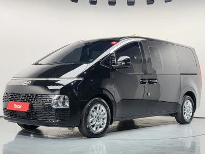 2025 Hyundai Staria