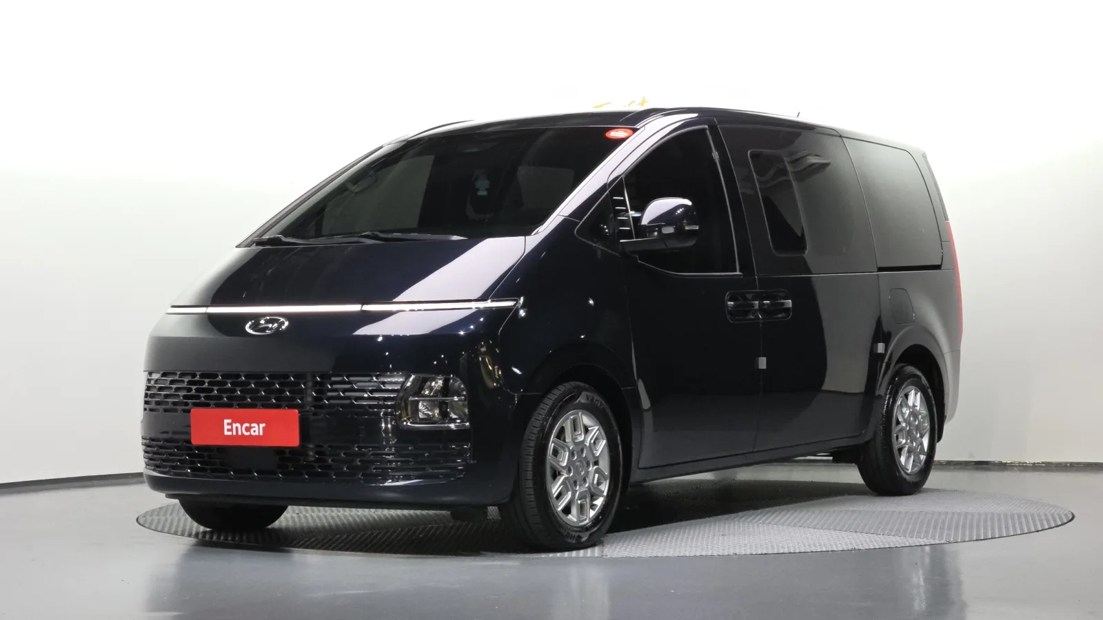 2023 Hyundai Staria
