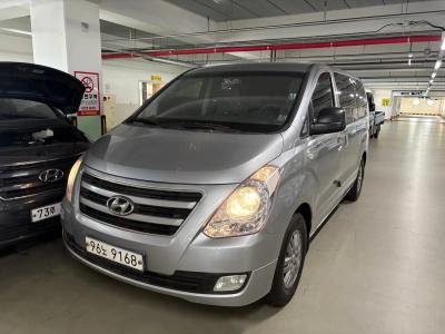 2016 Hyundai Starex