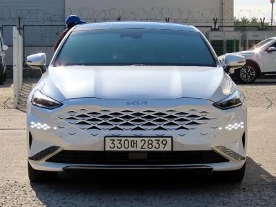 2023 Kia K8