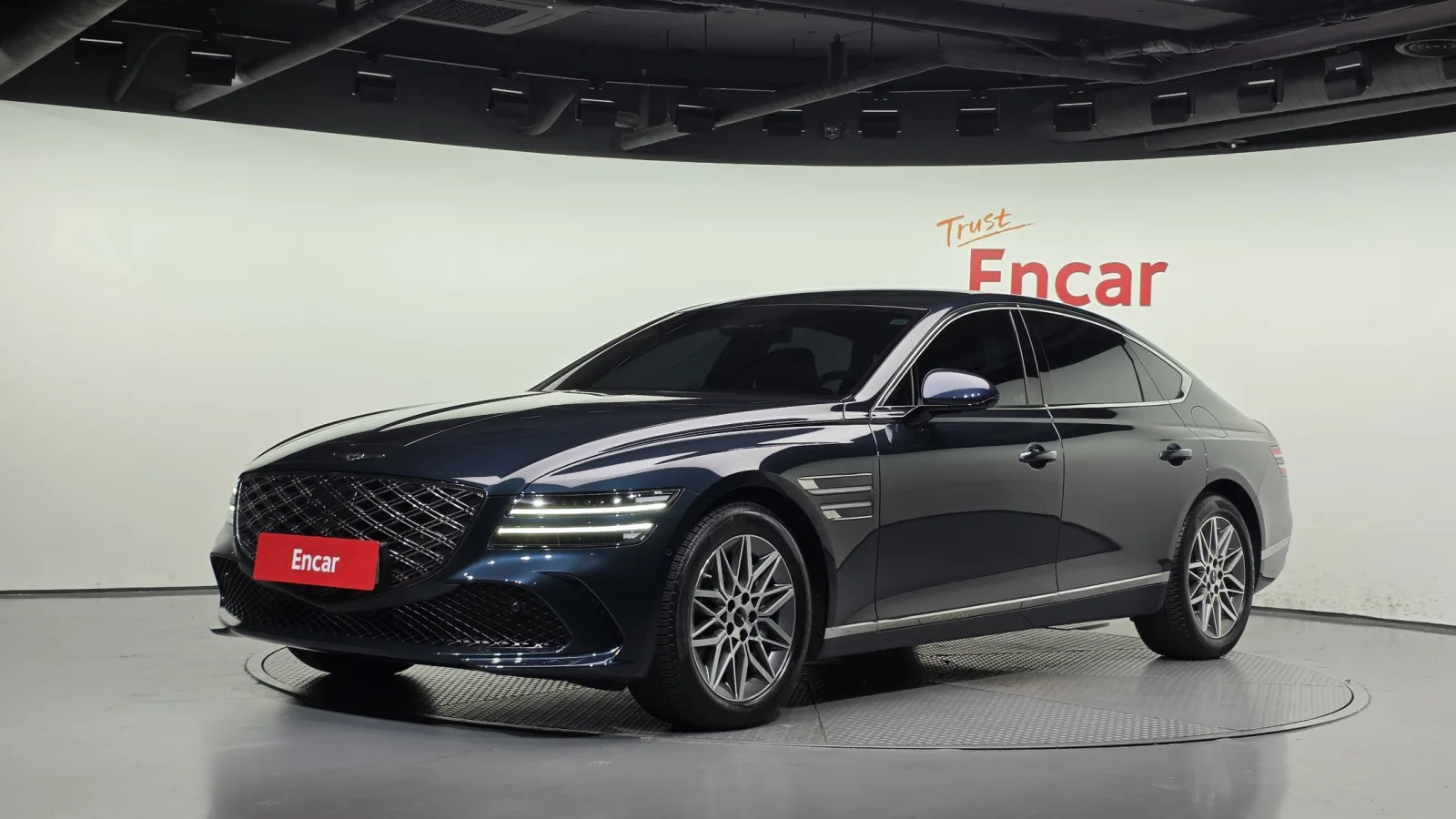 2025 Genesis G80
