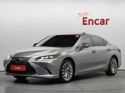 2021 Lexus ES
