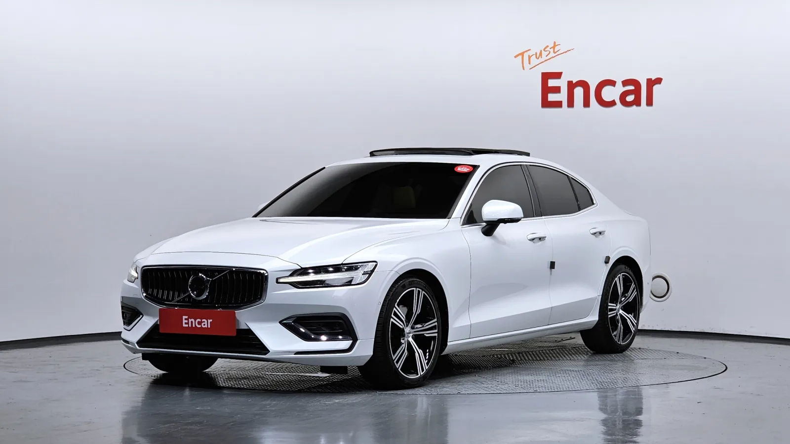 2022 Volvo S60