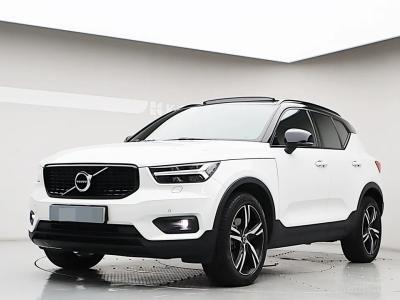 2021 Volvo XC40