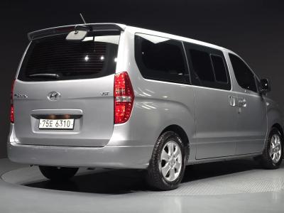 2019 Hyundai Starex
