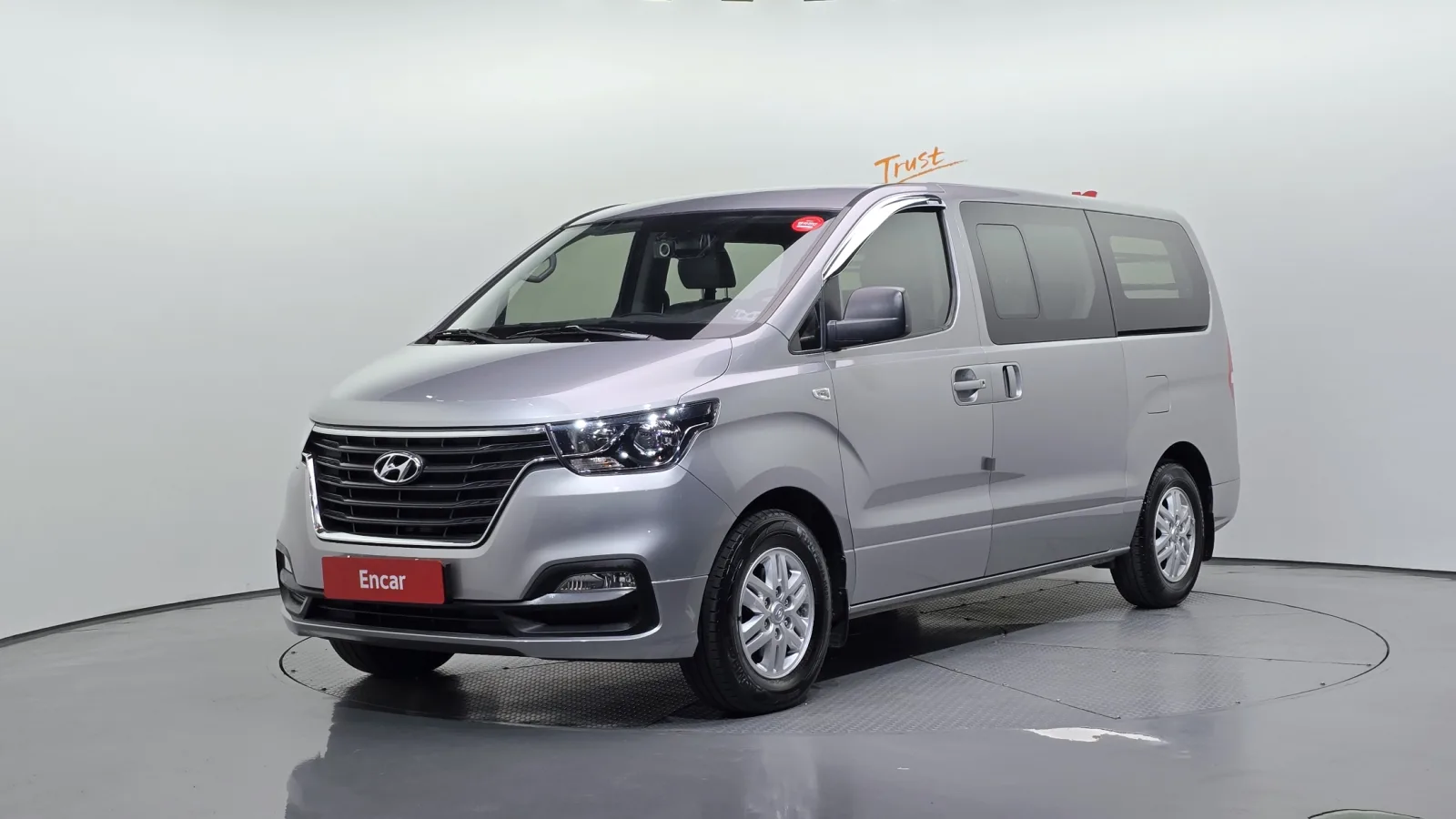 2019 Hyundai Starex