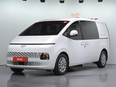 2025 Hyundai Staria