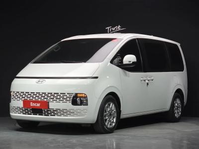 2025 Hyundai Staria