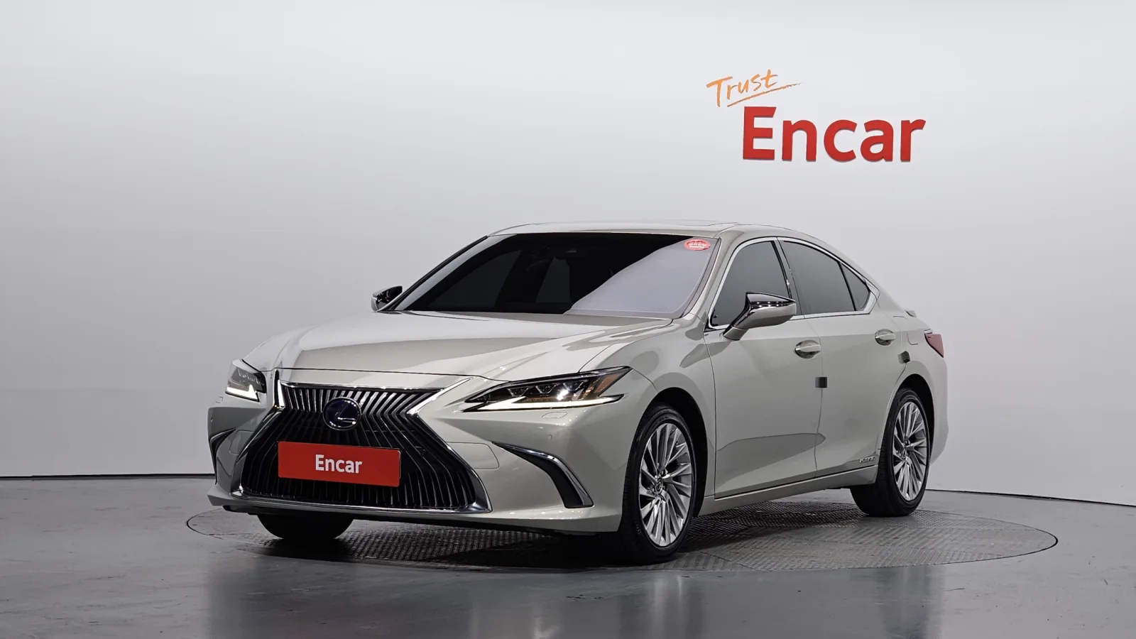2020 Lexus ES