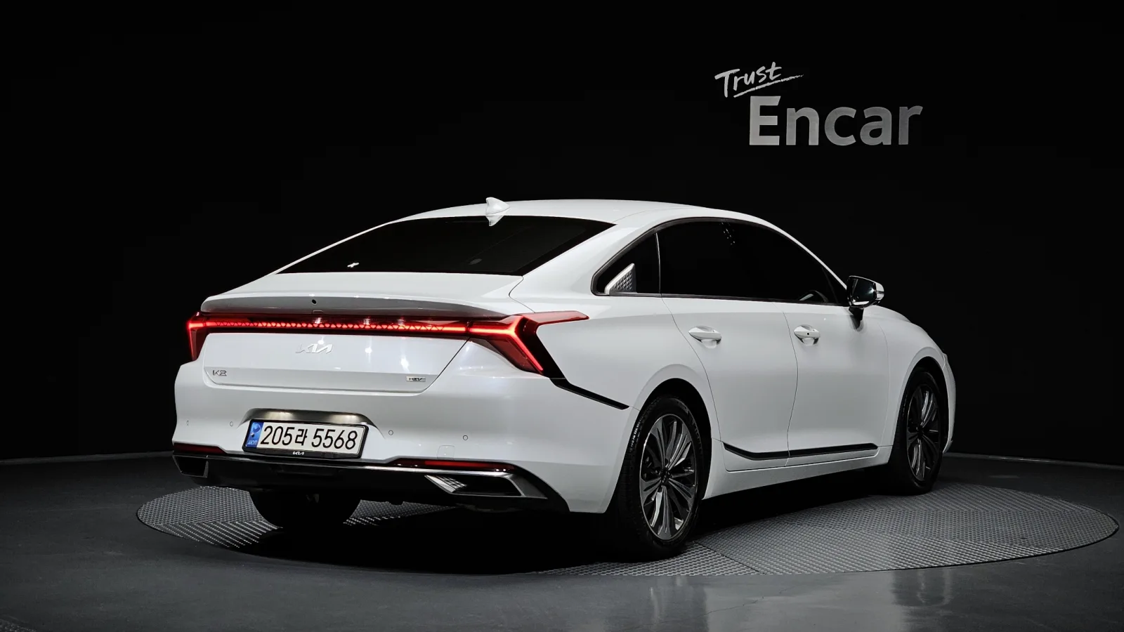 2023 Kia K8