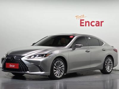 2023 Lexus ES