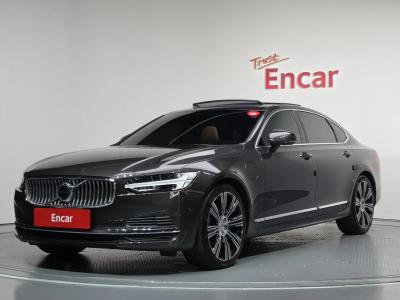2021 Volvo S90