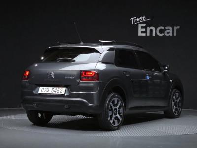 2017 Citroen-DS C4 CACTUS