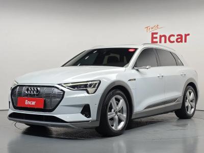 2022 Audi e-tron