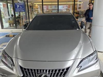 2023 Lexus ES