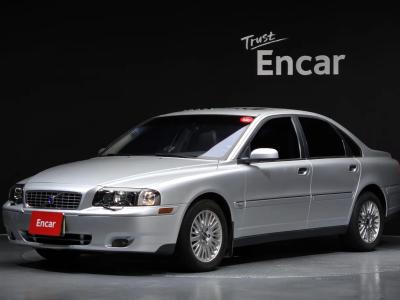 2004 Volvo S80