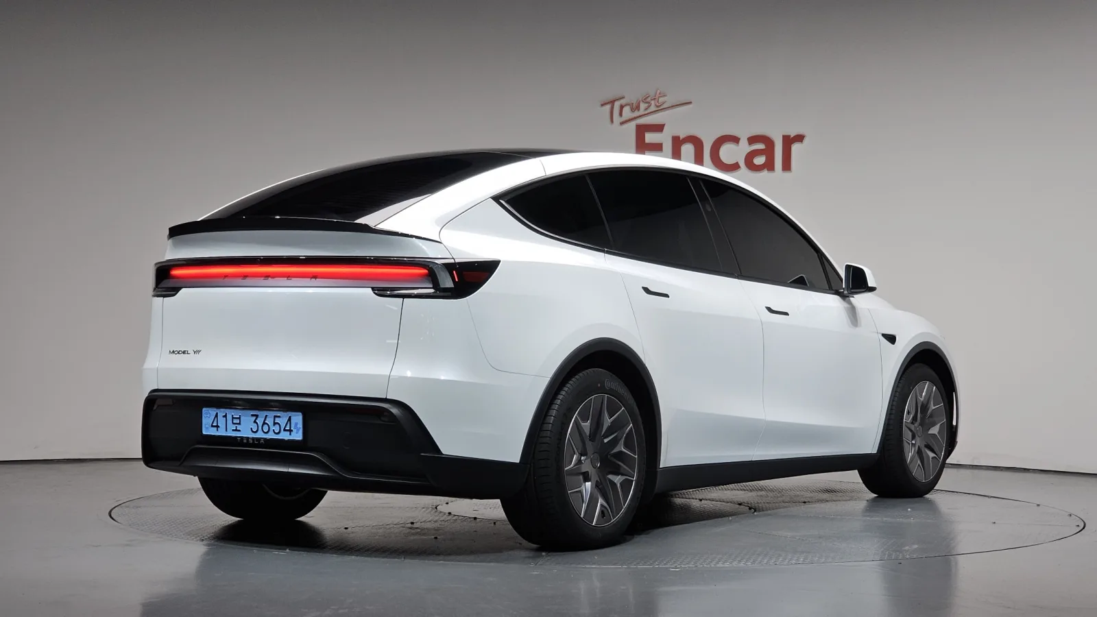 2026 Tesla Model Y