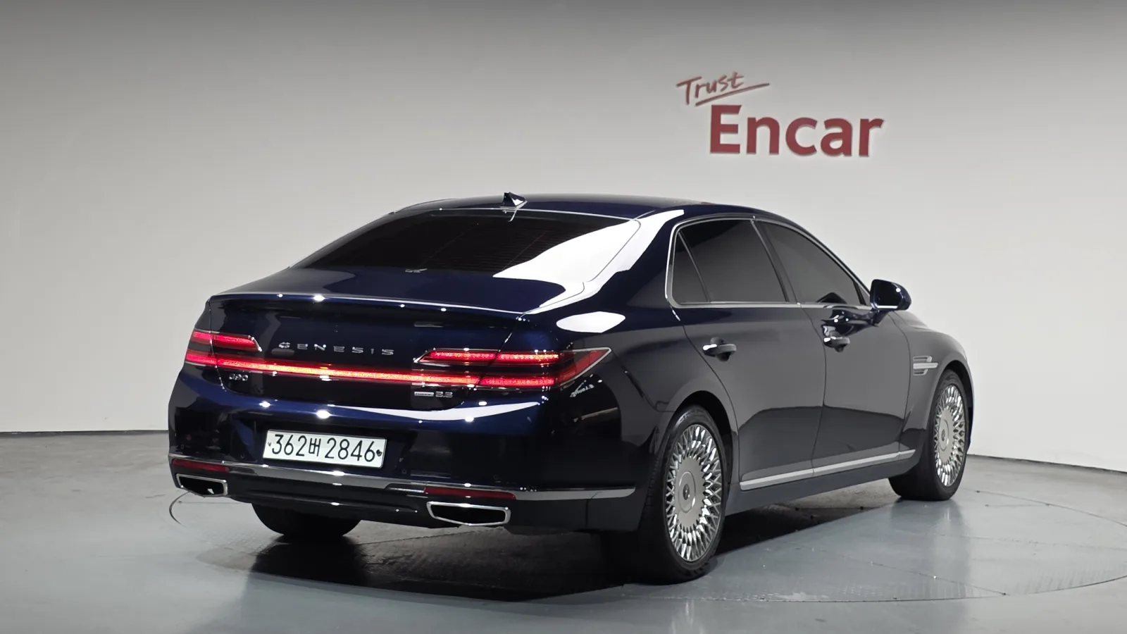 2019 Genesis G90