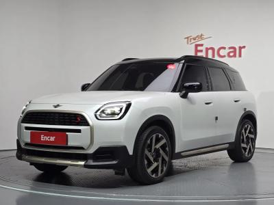 2025 MINI Countryman