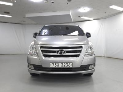 2017 Hyundai Starex